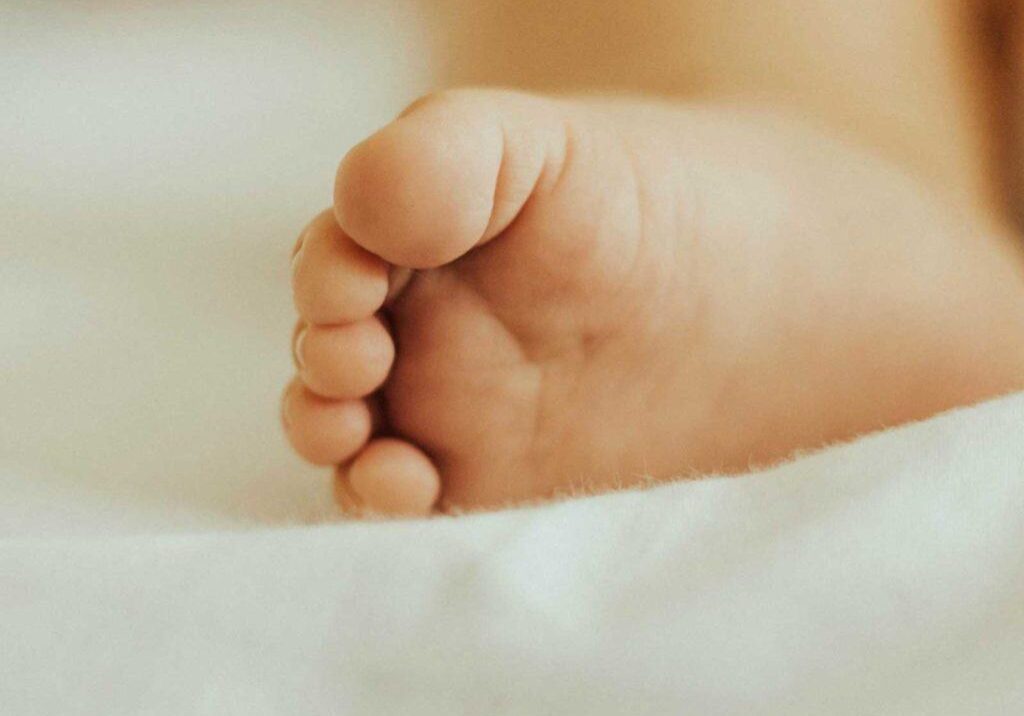 newborn baby foot